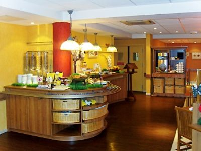 Hotel Ibis Chateau De 3*