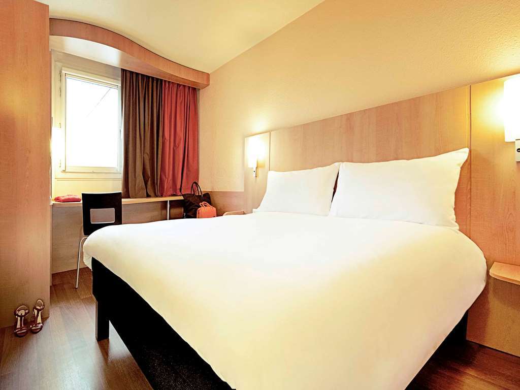 Ibis Chateau De