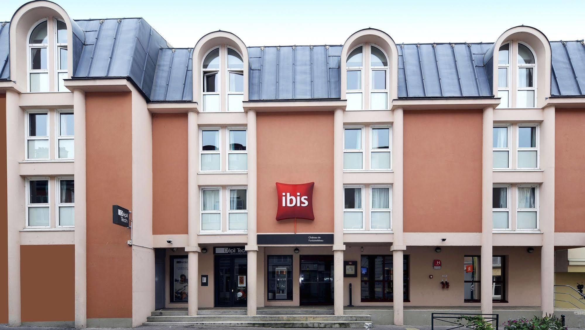 Ibis Chateau De Hotel