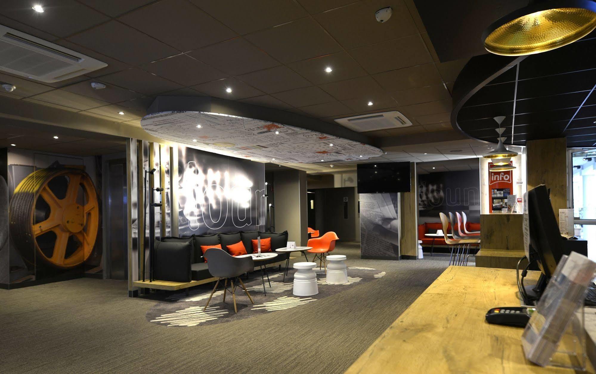 Hotel Ibis Chateau De 3*